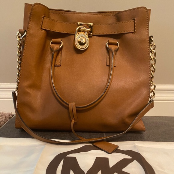 Michael Kors Large Hamilton Bag- Camel Color - Picture 2 of 3